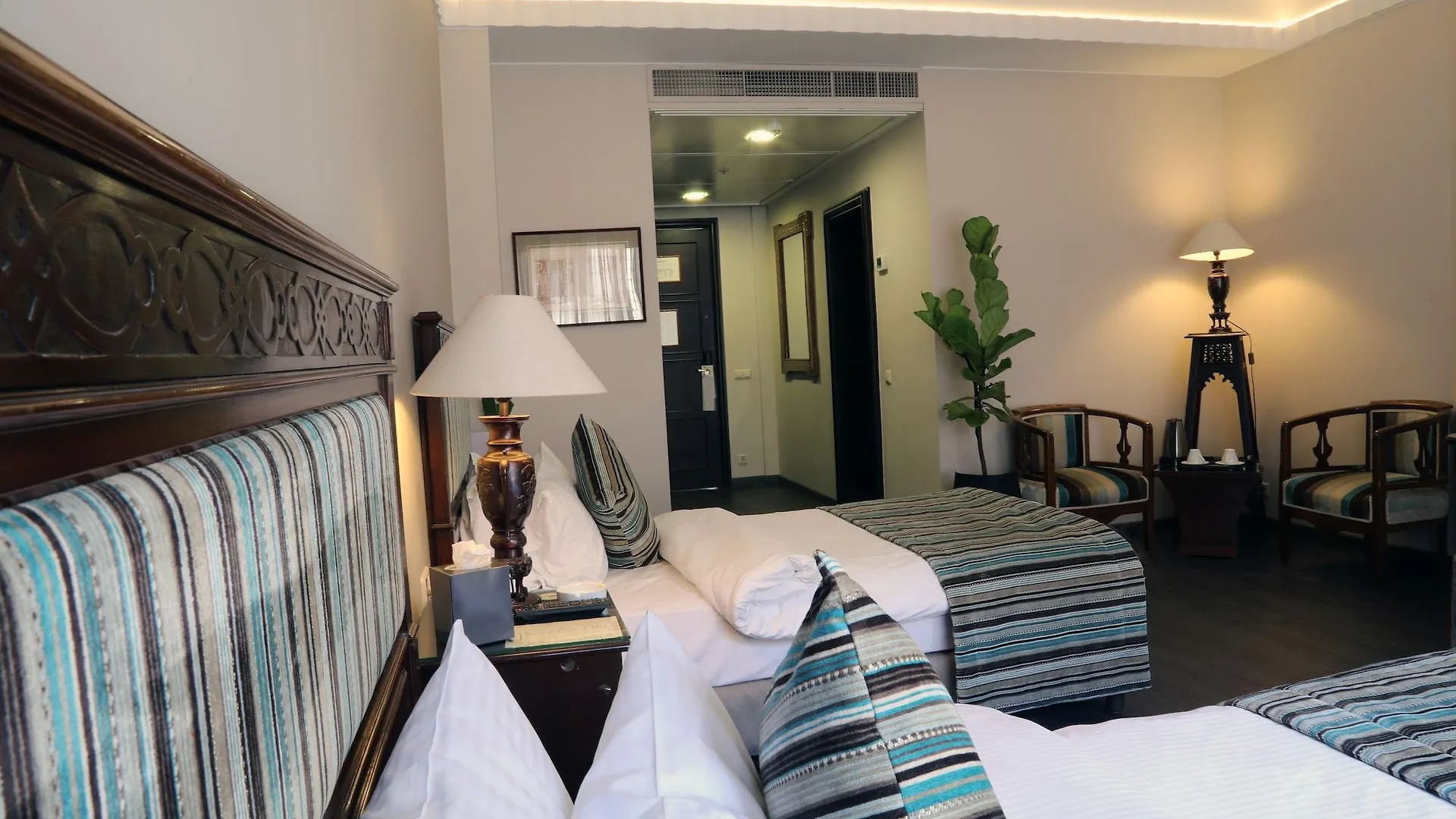 Warwick Palm Beach Hotel Beyrut Lübnan
