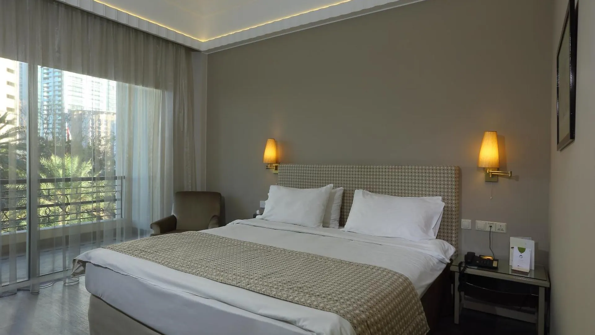 Warwick Palm Beach Hotel Beyrut
