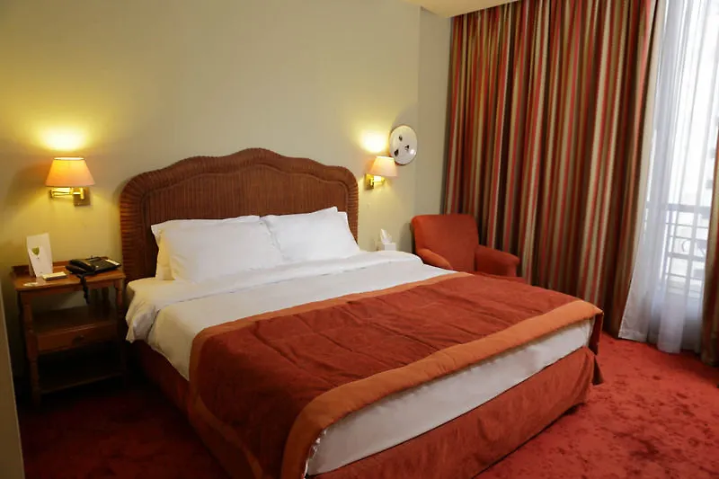 Warwick Palm Beach Hotel Beirut